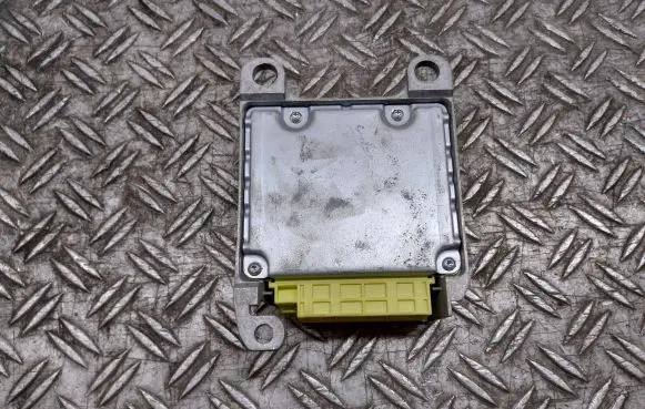 Toyota Avensis T270 Airbag control unit/module