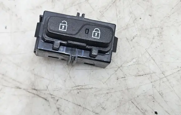 Volvo S60 Central locking switch button 31318989