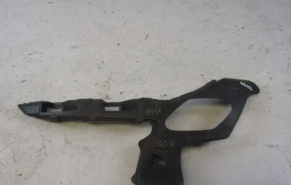 Renault Megane IV Front bumper mounting bracket 620365074R