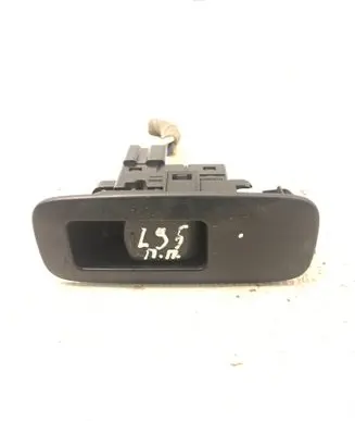 Nissan Qashqai+2 Electric window control switch