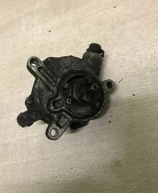 Volvo XC90 Vacuum pump 08699237