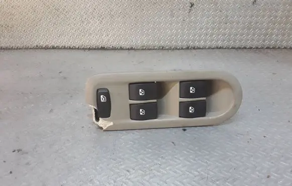 Renault Scenic II - Grand scenic II Electric window control switch 8200160603