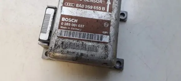 Audi A4 S4 B5 8D Airbag control unit/module 8a0959655b 0285001037
