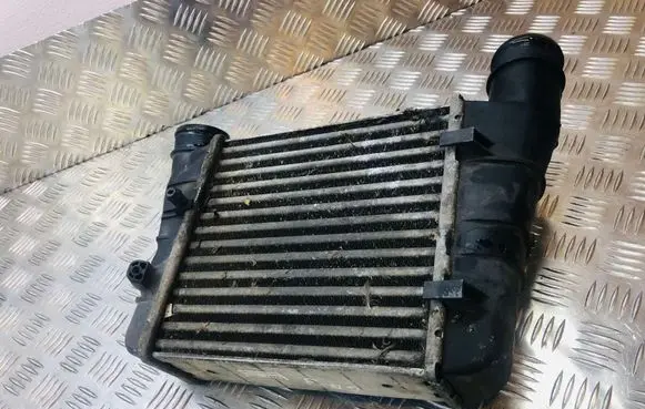 Audi A4 S4 B7 8E 8H Intercooler radiator 8E0145865