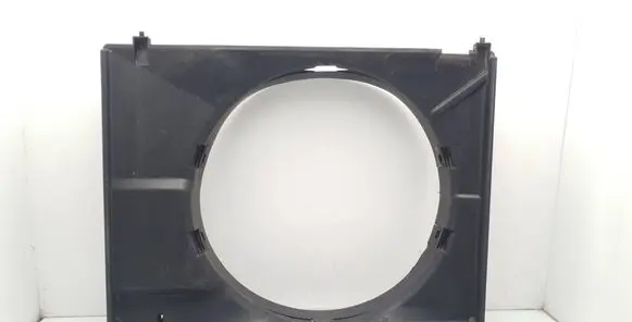 Mitsubishi Pajero Radiator cooling fan shroud MR404894 MR497044