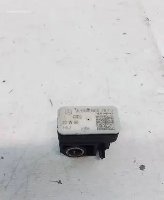 Mercedes-Benz A W177 AMG Airbag deployment crash/impact sensor A0009057802
