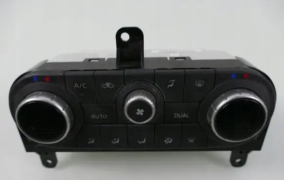 Nissan Qashqai Climate control/heater control trim 27500BR46D