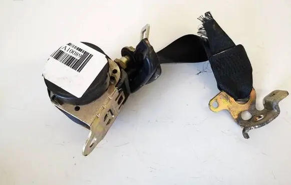 Rear seatbelt