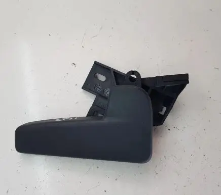 Volkswagen PASSAT B8 Engine bonnet (hood) release handle 518823633