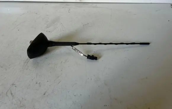 Opel Meriva B Aerial GPS antenna 13322155 3280140640