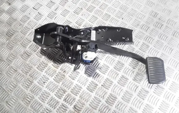 Ford Mondeo MK IV Brake pedal 7G9N2D094RC
