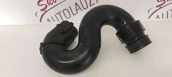 Renault Trafic III (X82) Air intake duct part 165555514R 93451665