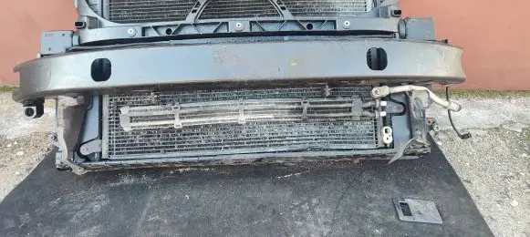 Volkswagen Phaeton Radiator support slam panel