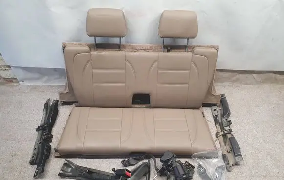 Volvo S70 V70 V70 XC Third row seats