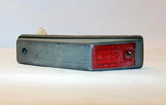 Iveco Daily 3rd gen Front reflector 99479713