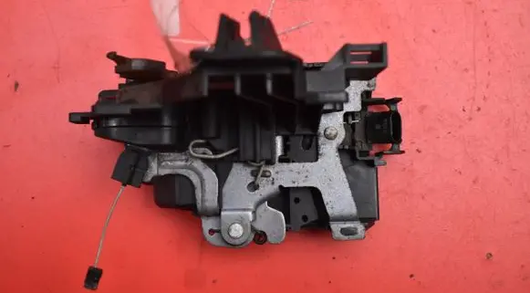 Skoda Praktik (5J8) Front door lock 3B1837016BR