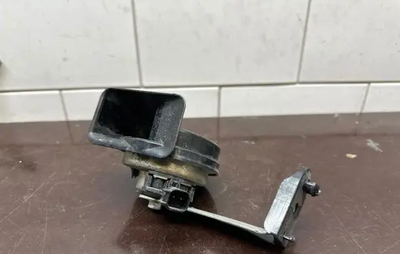 Volvo V60 Horn signal 30796897