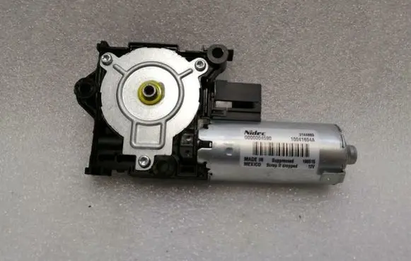 BMW X4 G02 Sunroof motor/actuator 10041604A