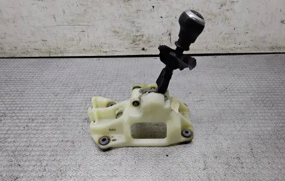 Gear shifter/selector