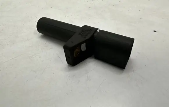 Mercedes-Benz E W212 Crankshaft position sensor A0031532828