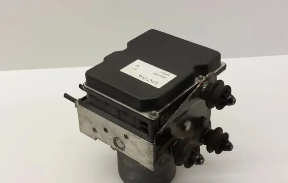 Audi A4 S4 B8 8K ABS Pump 8K0907379AK 8K061451CP