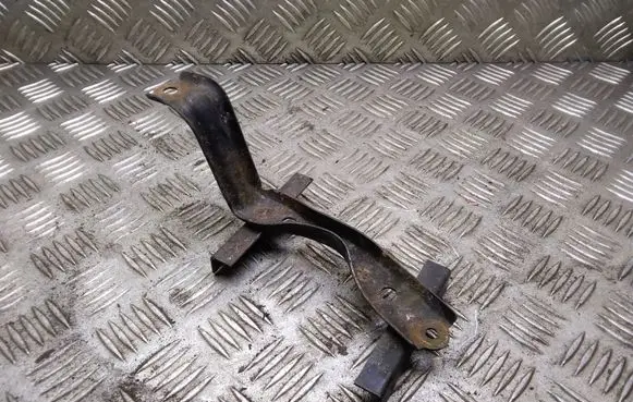 Battery bracket