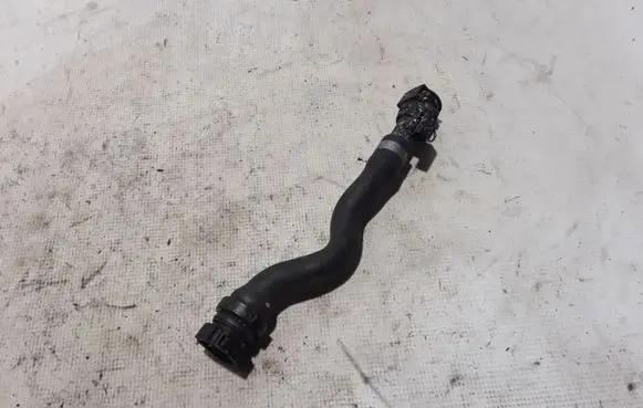 Peugeot 208 Engine coolant pipe/hose 9819654480