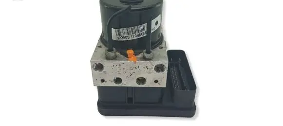 Ford C-MAX I ABS Pump 3M512C405HB