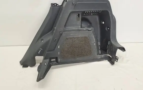 Trunk/boot lower side trim panel