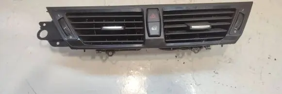 BMW X1 E84 Dash center air vent grill 9258354 2288424 9258304