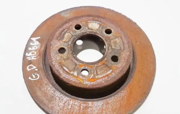 Volvo S40 Rear brake disc neventiliuojamas