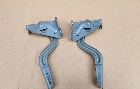 Toyota Aygo X Engine bonnet/hood hinges 53420K0020