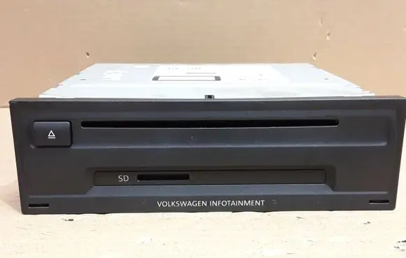 Volkswagen Golf VII Head unit multimedia control 5G0035824A