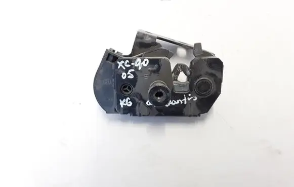 Volvo XC90 Loading door lock 30649106
