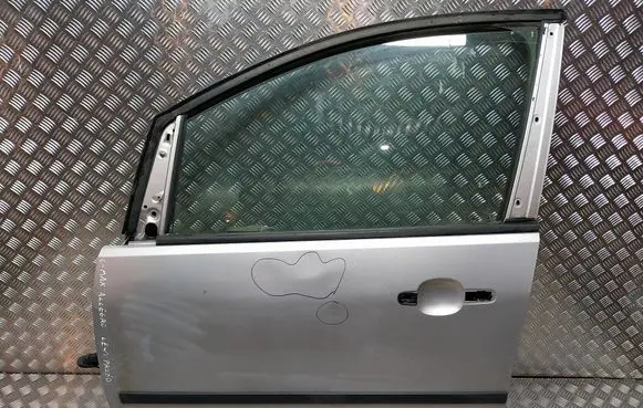 Ford C-MAX I Front door S18031461