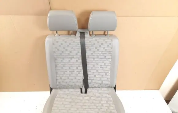 Volkswagen Transporter - Caravelle T5 Front double seat 7H0881303F