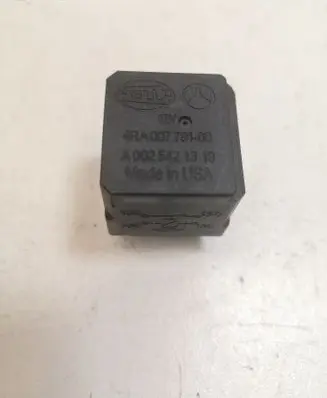 Mercedes-Benz C W204 Other relay A0025421319