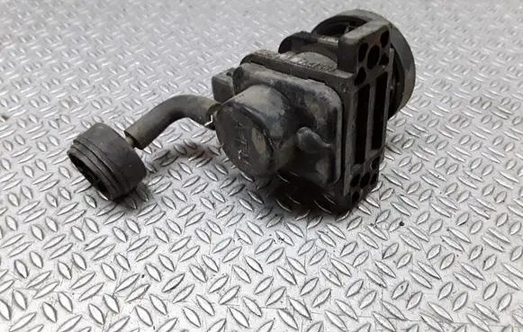 Opel Frontera B Turbo solenoid valve 4522371