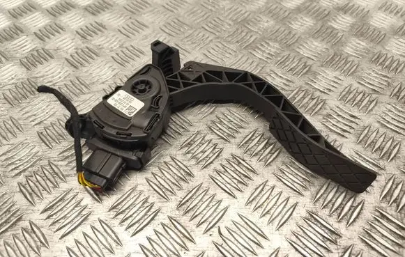 Audi A4 S4 B8 8K Accelerator throttle pedal 8K1721523
