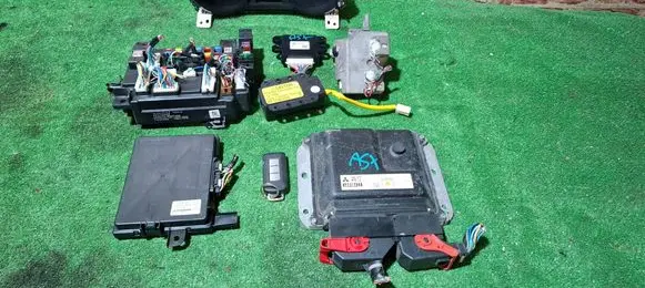Mitsubishi ASX Engine ECU kit and lock set 1860B422 7820A404 8610A054