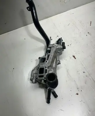 KIA Sorento Thermostat housing 