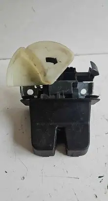 Volkswagen Jetta VI Tailgate/trunk/boot lock/catch/latch 5C6827520B