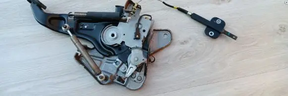 KIA Opirus Handbrake/parking brake lever assembly