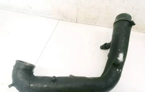 Volkswagen Golf V Intercooler hose/pipe 1K0129654AA
