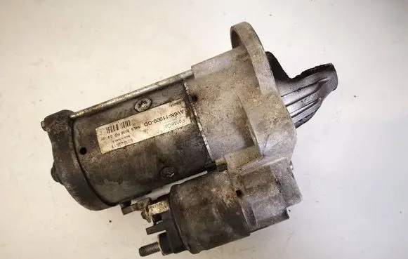 Ford Focus Starter motor AV6N11000GD