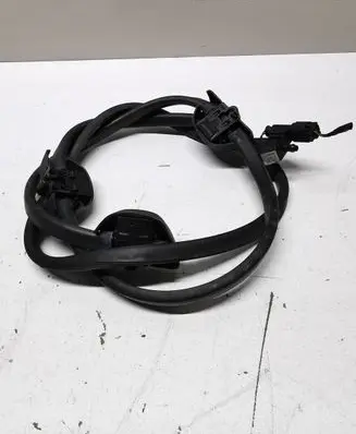 Windshield washer spray nozzle