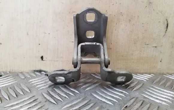 Renault Scenic II - Grand scenic II Rear door upper hinge 029139F