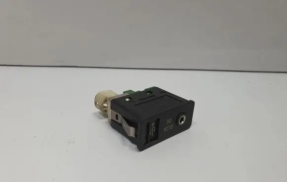 BMW X6 E71 AUX in-socket connector 9129652 61319129652