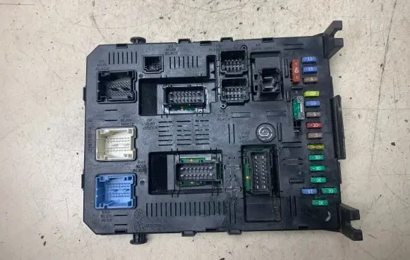 Peugeot 307 BSM Control unit 21676031 00333708 281148373A