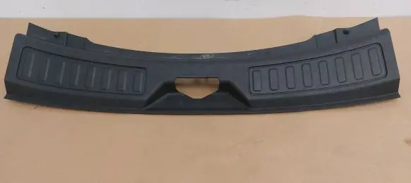 Land Rover Discovery Sport Trunk/boot sill cover protection FK72113A10A